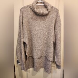 Smash + Tess Heathered Gray Hi Low Turtleneck Sweater